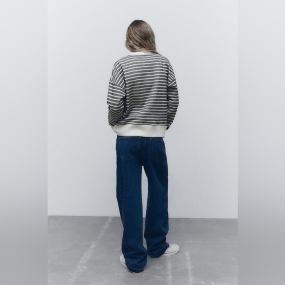 ZARA Crew Neck White Blue Stripe Soft Cotton Blend Sweater Size Small - Picture 3 of 9